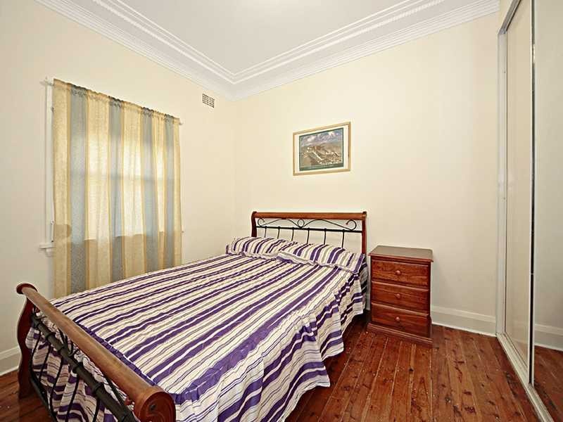 393 King Georges Road, Beverly Hills NSW 2209