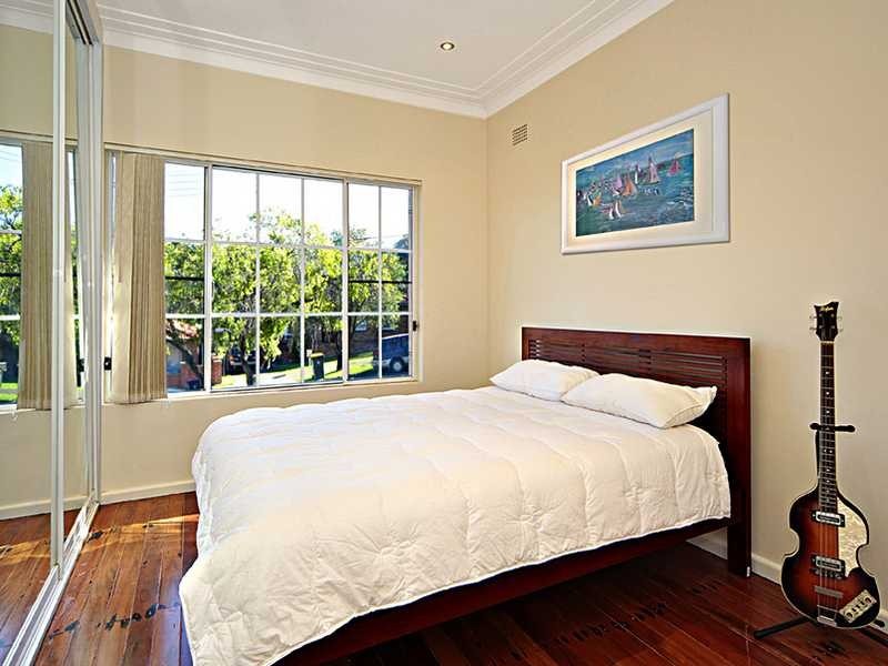 22 Bykool Avenue, Kingsgrove NSW 2208