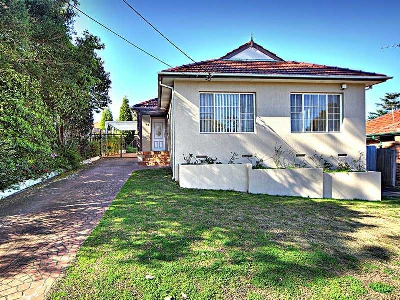 22 Bykool Avenue, Kingsgrove NSW 2208