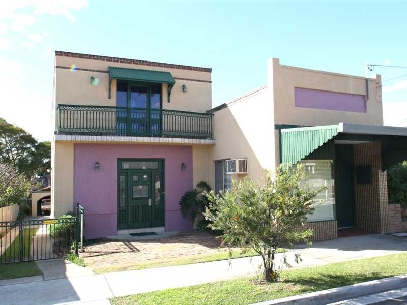 12 Park Road, Carlton NSW 2218