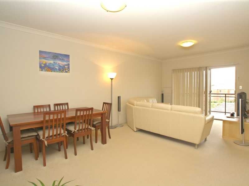 8/122 Canterbury Road, Hurlstone Park NSW 2193