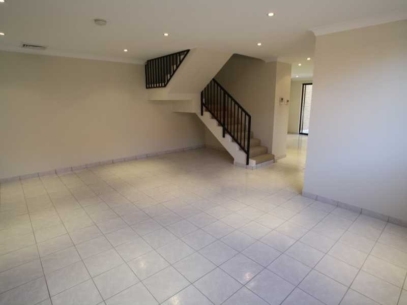 87 Rogers Street, Kingsgrove NSW 2208