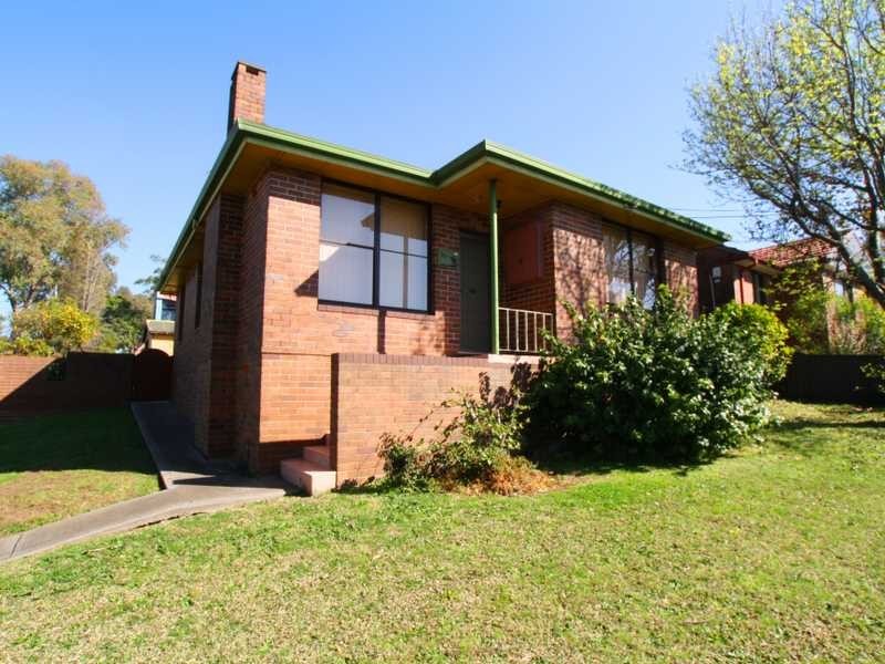 30 Junee Crescent, Kingsgrove NSW 2208