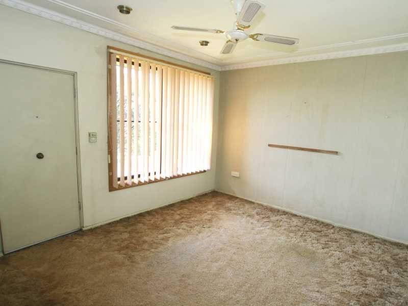 30 Junee Crescent, Kingsgrove NSW 2208