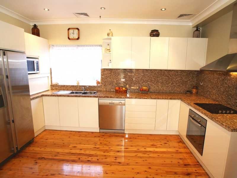 9 Flatrock Road, Kingsgrove NSW 2208