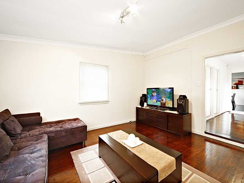 15 Lynesta Avenue, Bexley North NSW 2207