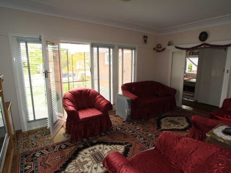 7 Smith Crescent, Liverpool NSW 2170