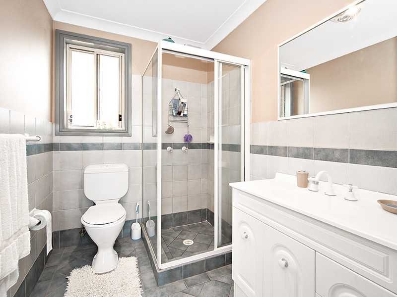 85 Lindeman Crescent, Green Valley NSW 2168