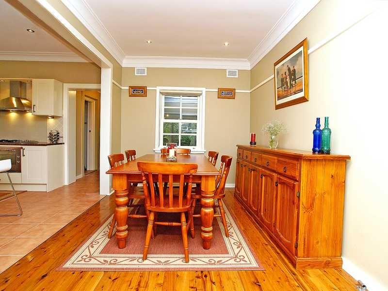 17 Kilkee Avenue, Kingsgrove NSW 2208