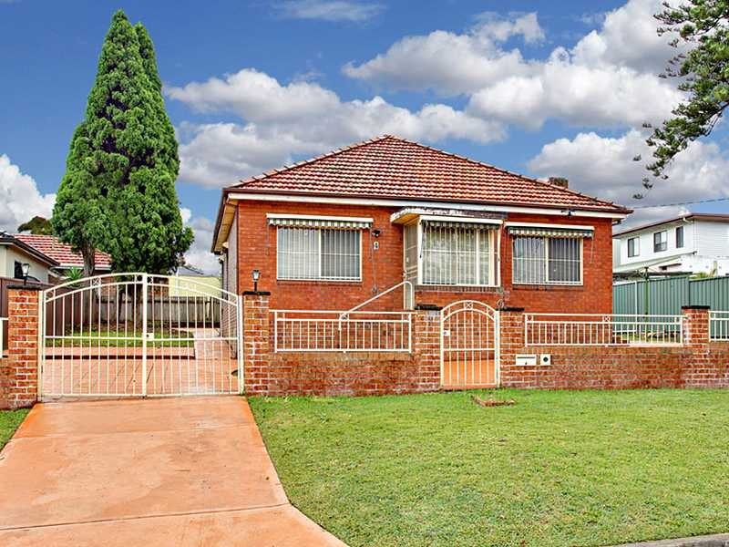 4 Potts Street, Kingsgrove NSW 2208