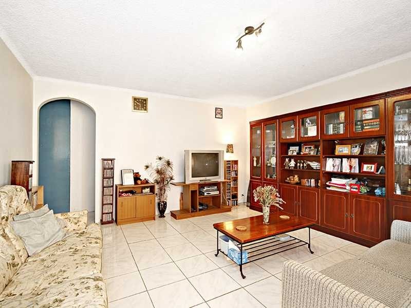 3/1-3 Myers Street, Roselands NSW 2196