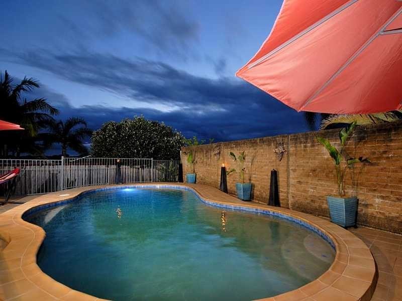 2 Sando Crescent, Roselands NSW 2196