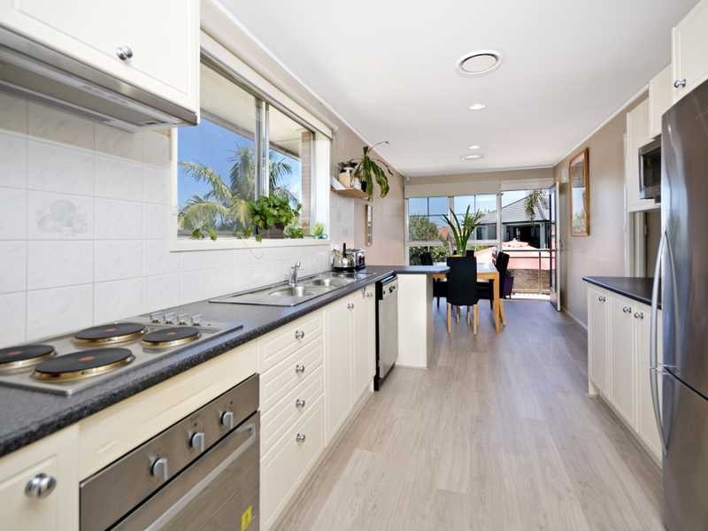 2 Sando Crescent, Roselands NSW 2196