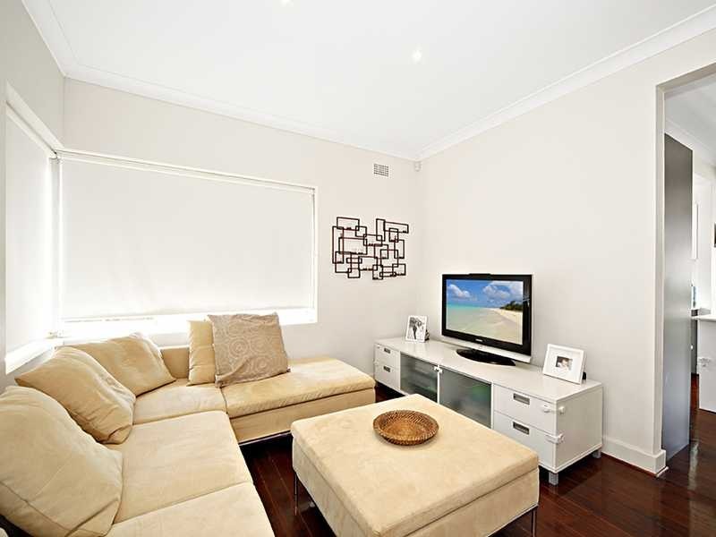 6 Toohey Crescent, Bexley NSW 2207