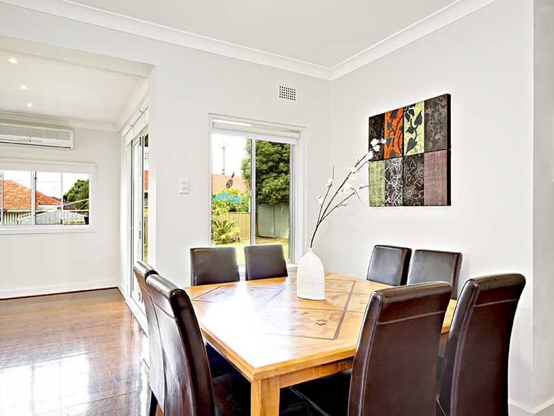 6 Toohey Crescent, Bexley NSW 2207