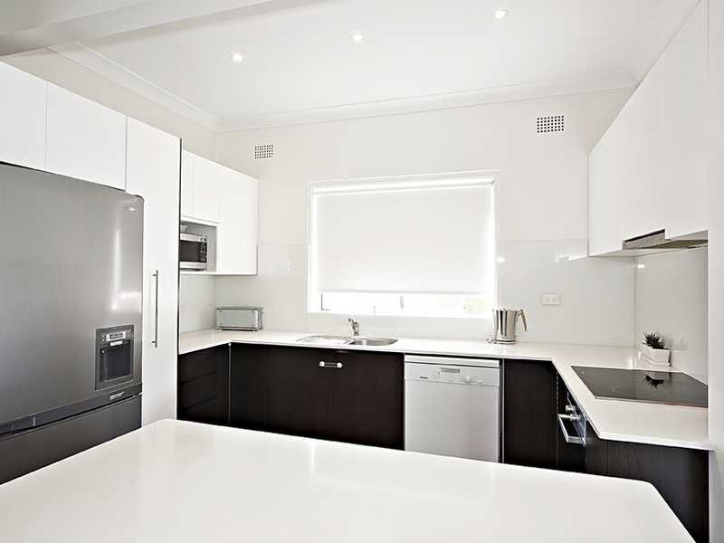 6 Toohey Crescent, Bexley NSW 2207