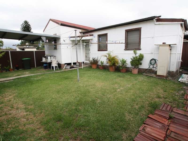 9 Frederick Street, Campsie NSW 2194