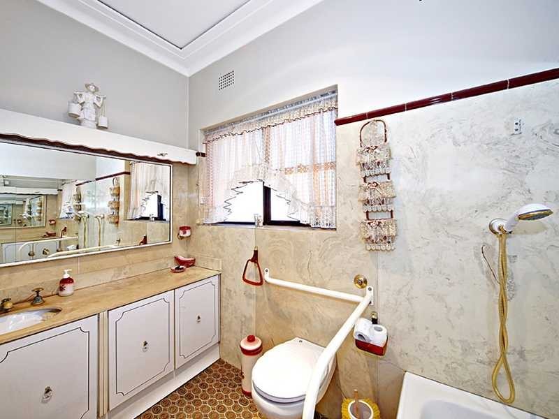 73 Darley Road, Bardwell Park NSW 2207