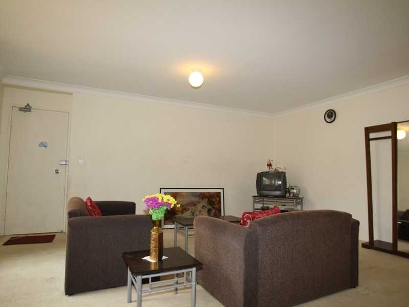 25/1 Hillview Street, Roselands NSW 2196