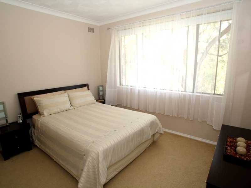 10/36-38 Hampton Court Road, Carlton NSW 2218