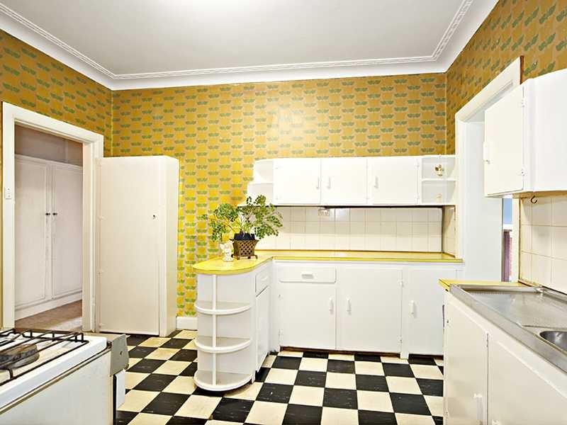 34 Monaro Avenue, Kingsgrove NSW 2208