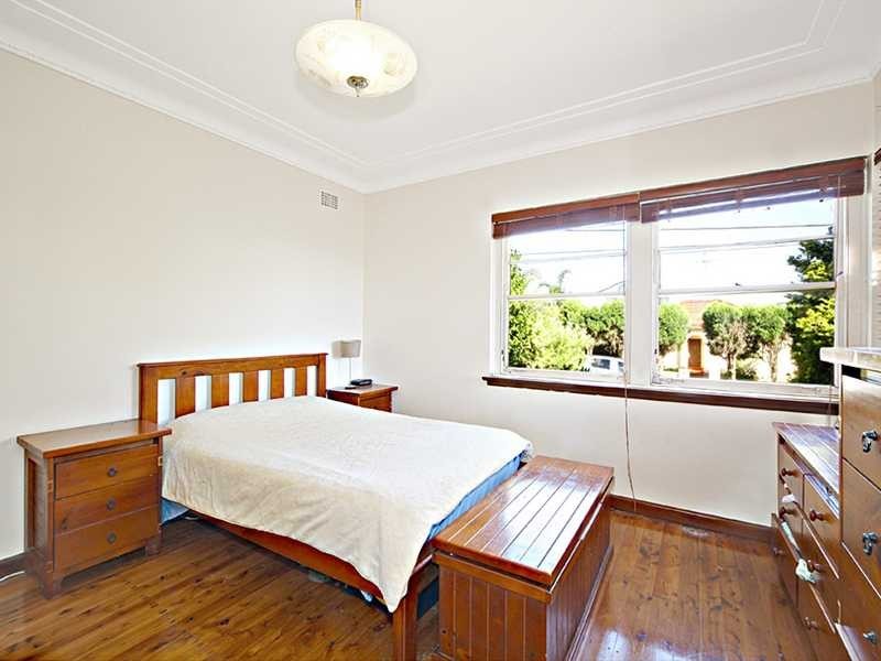 527 Homer Street, Earlwood NSW 2206