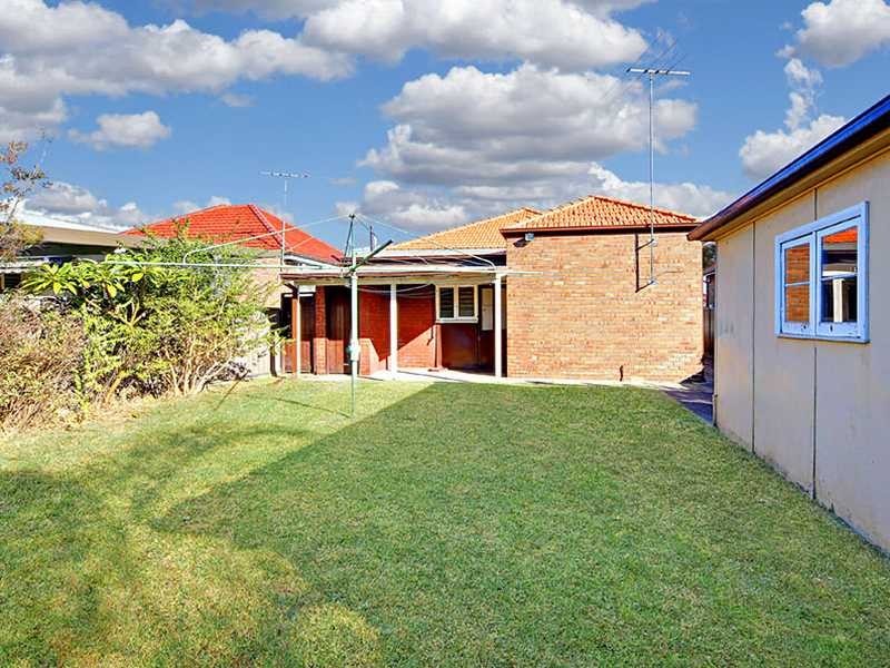 11 Gordon Street, Rosebery NSW 2018