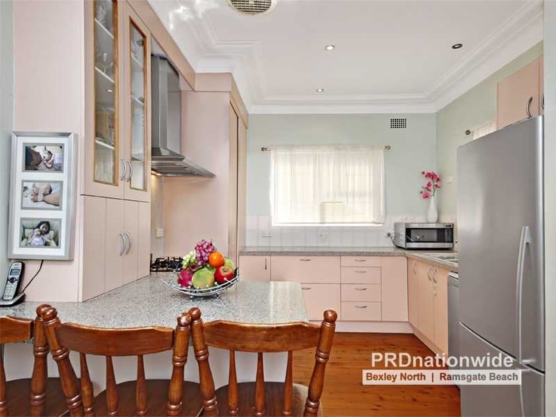25 Carrisbrook Avenue, Bexley North NSW 2207