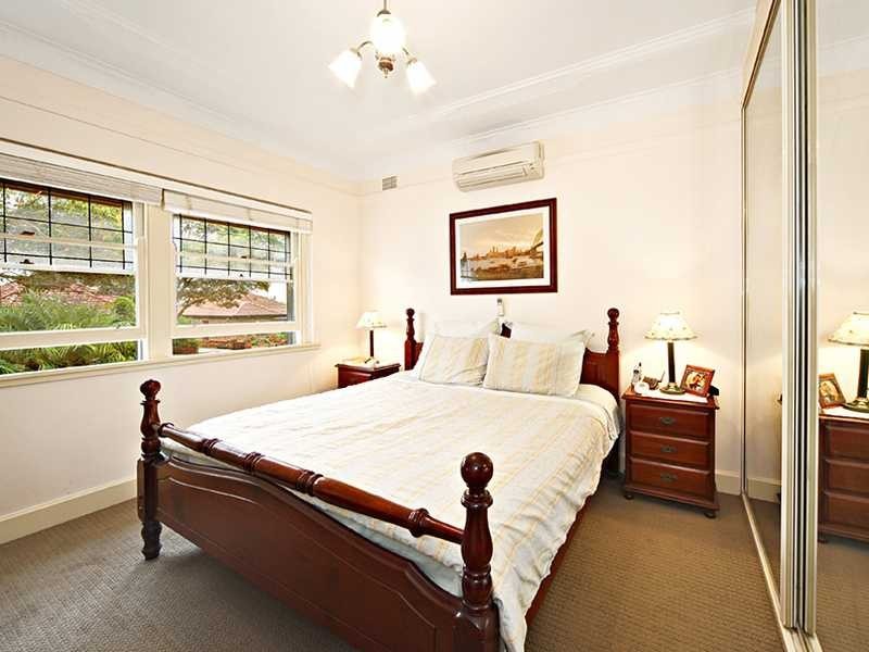 70 Rosemeath Avenue, Kingsgrove NSW 2208