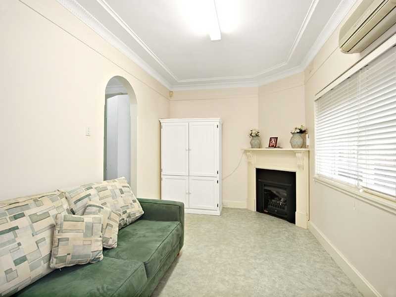 70 Rosemeath Avenue, Kingsgrove NSW 2208