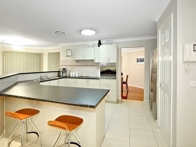 275 River Avenue, Carramar NSW 2163