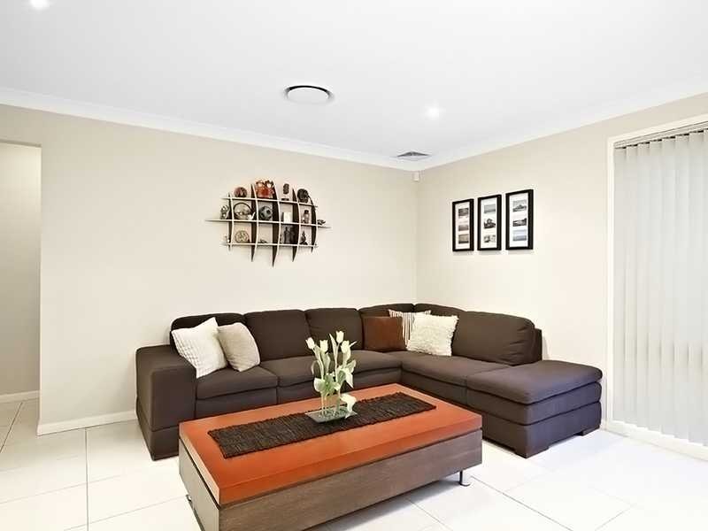 275 River Avenue, Carramar NSW 2163