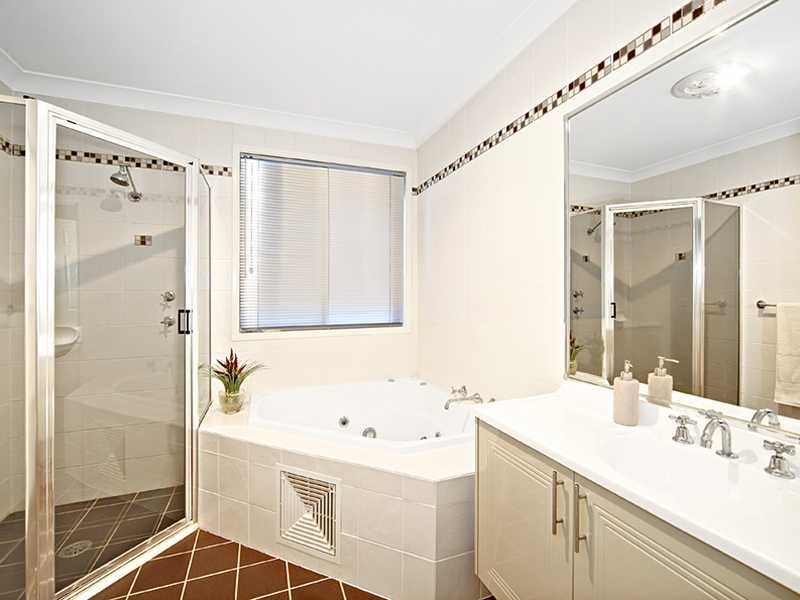 275 River Avenue, Carramar NSW 2163