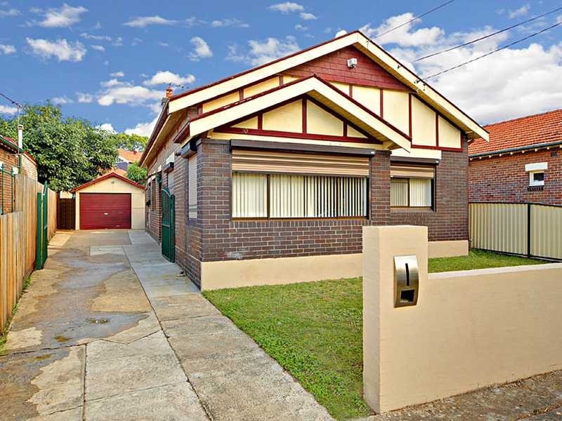 10 Permanent Avenue, Earlwood NSW 2206