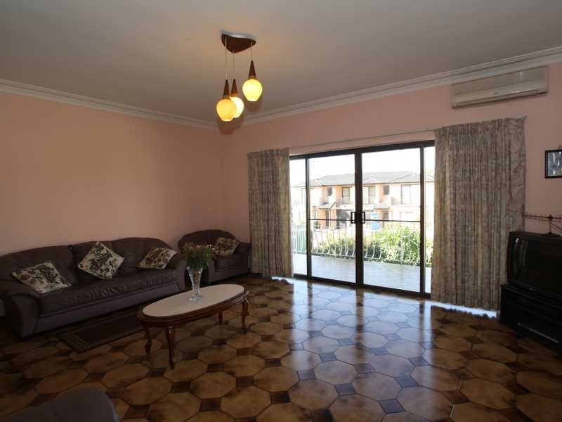 22 Rolestone Avenue, Kingsgrove NSW 2208