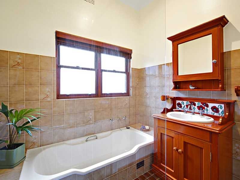 10 Alsace Avenue, Bardwell Valley NSW 2207