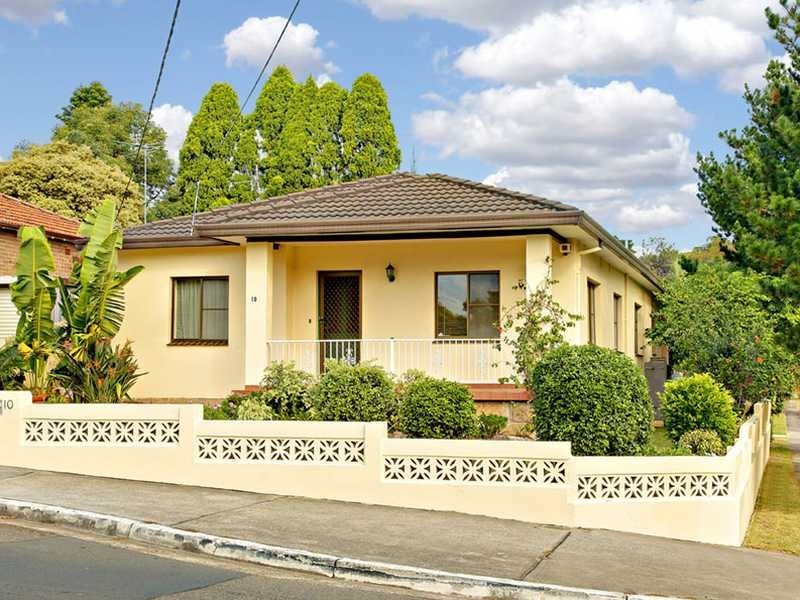 10 Bardwell Road, Bardwell Valley NSW 2207