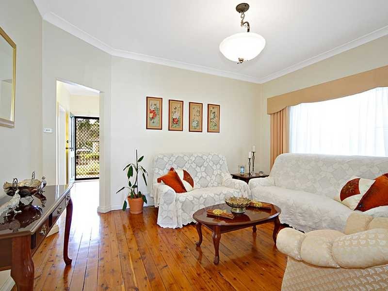 10 Bardwell Road, Bardwell Valley NSW 2207