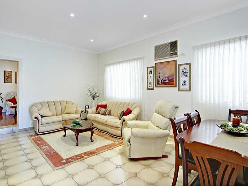 10 Bardwell Road, Bardwell Valley NSW 2207