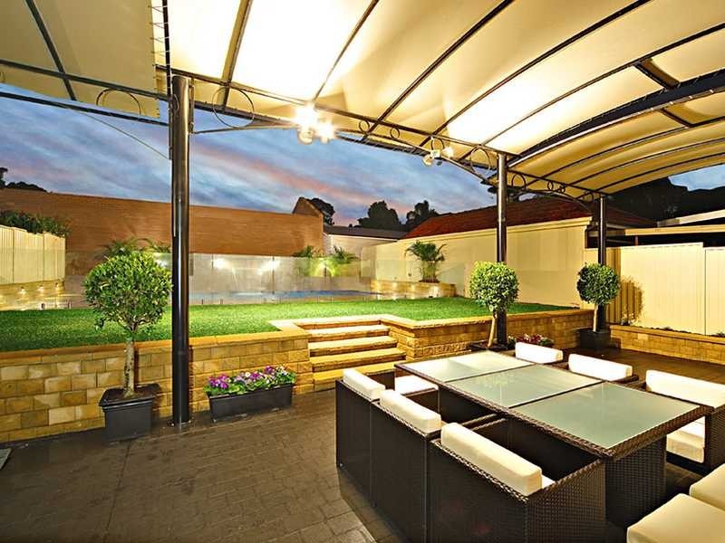 19 Carrisbrook Avenue, Bexley North NSW 2207