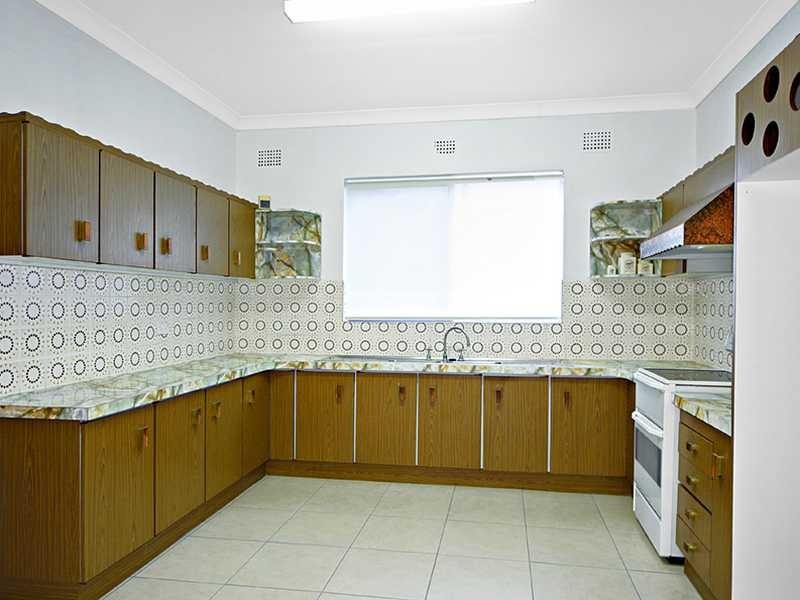 116 Caroline Street, Kingsgrove NSW 2208