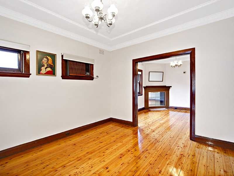 116 Caroline Street, Kingsgrove NSW 2208