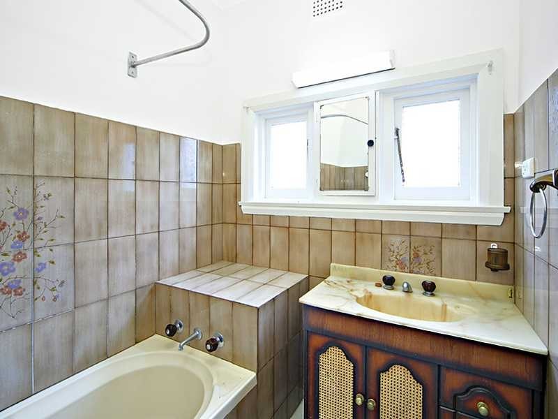 116 Caroline Street, Kingsgrove NSW 2208