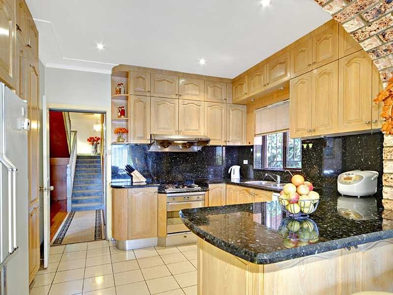 19 Earlwood Crescent, Bardwell Park NSW 2207