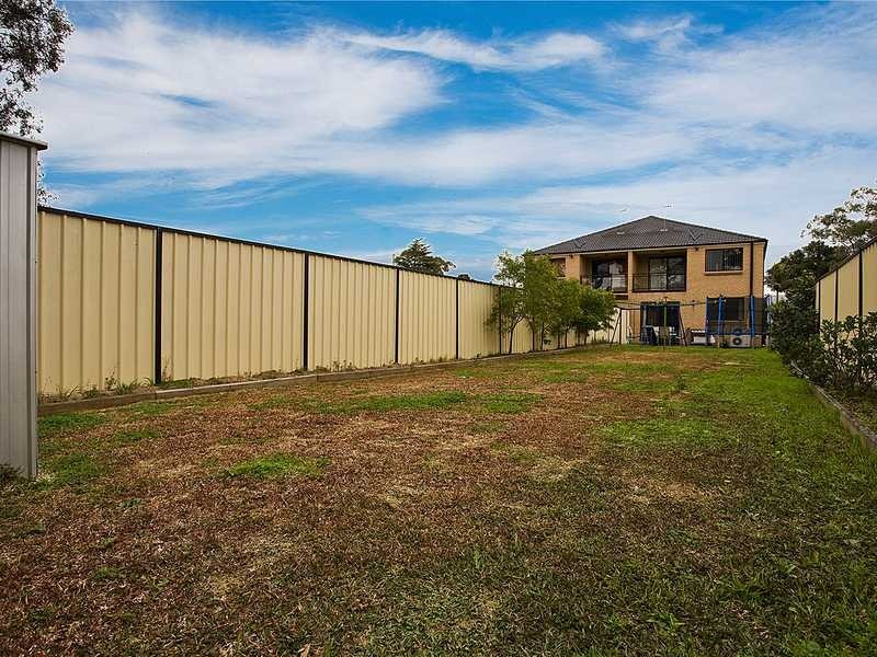 18 Mons Street, Condell Park NSW 2200