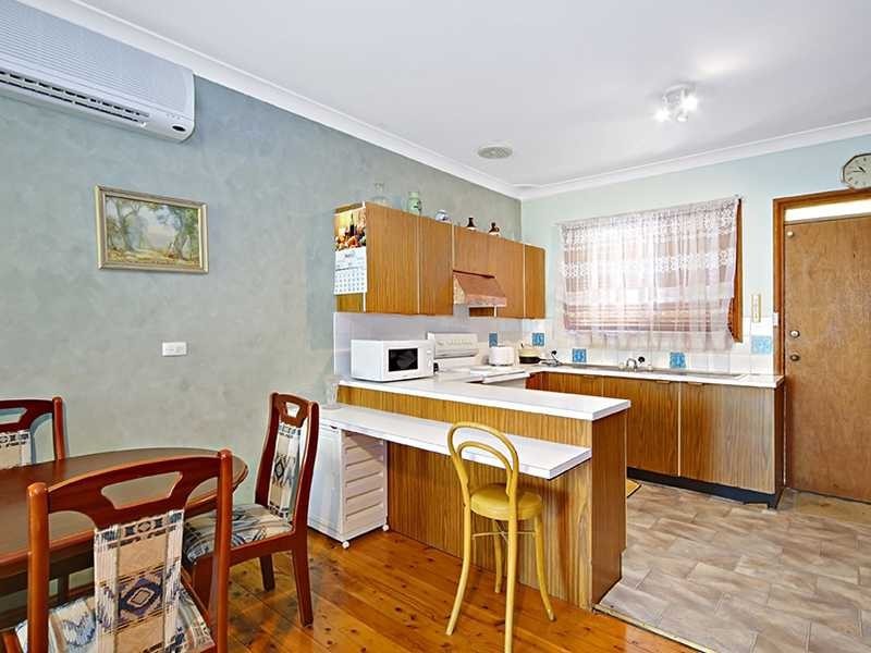 2/16 St Georges Road, Bexley NSW 2207