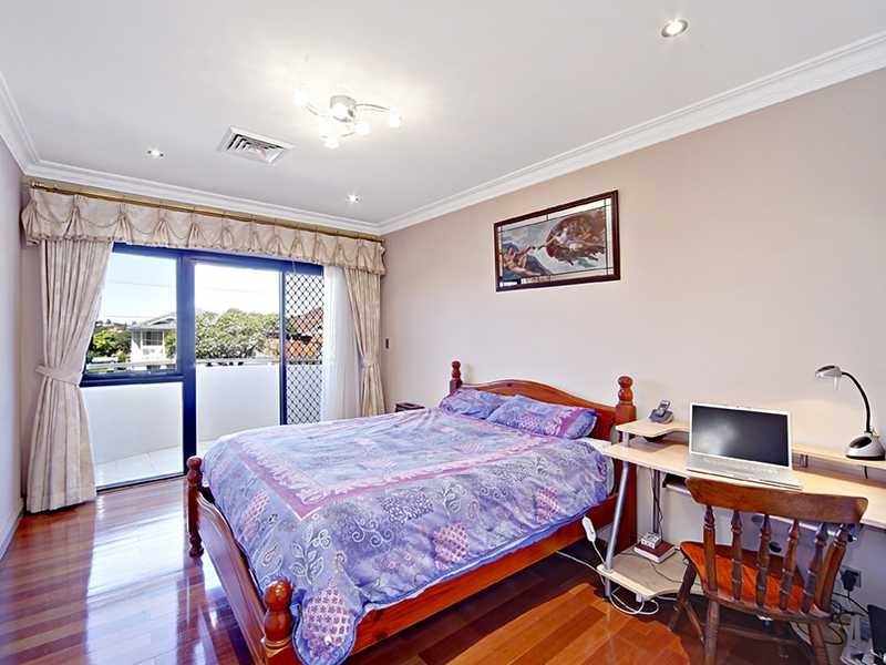 60 Bristol Road, Hurstville NSW 2220