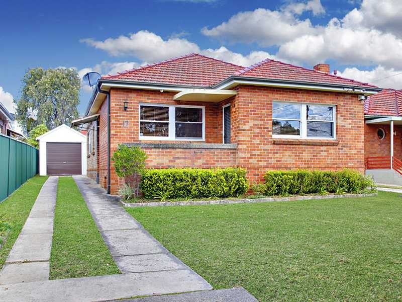 17 Burrell Street, Beverly Hills NSW 2209