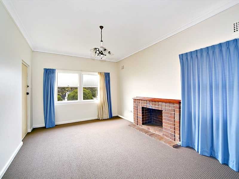 11 Lynesta Avenue, Bexley North NSW 2207