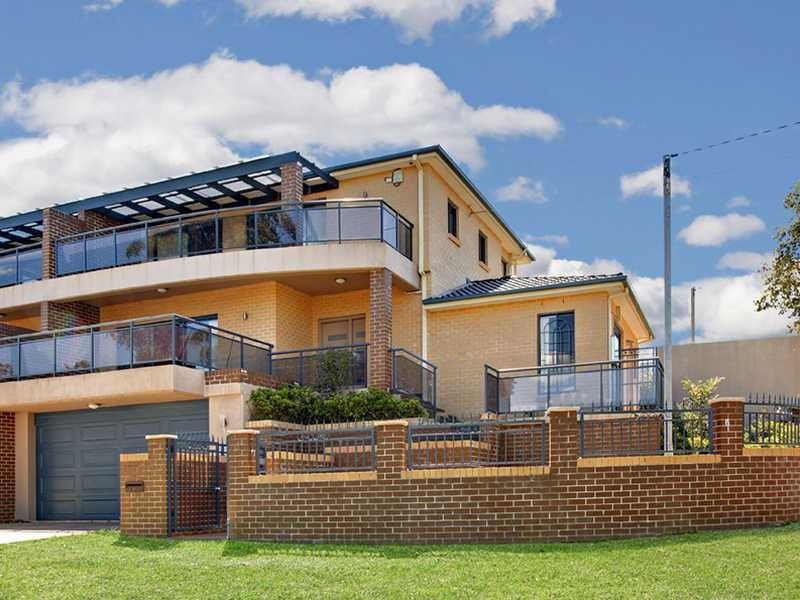 1 Junee Crescent, Kingsgrove NSW 2208